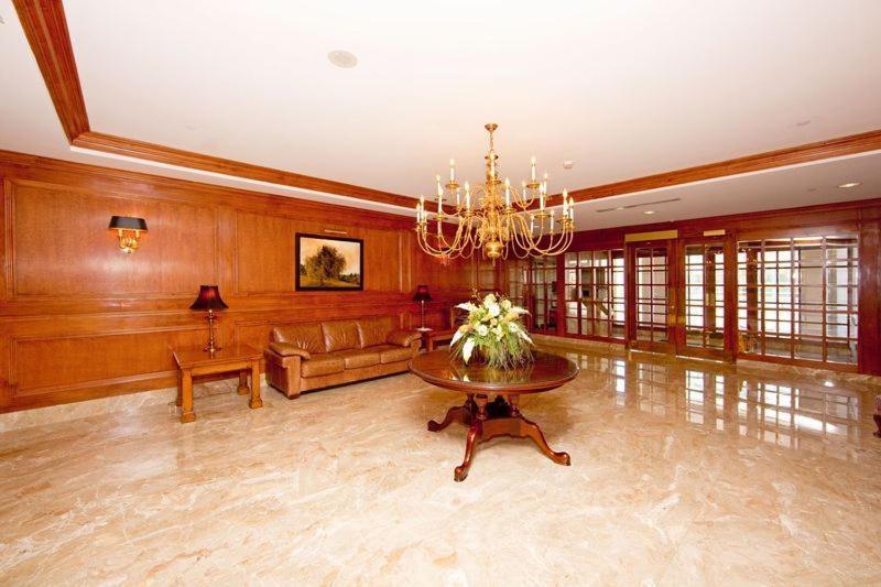 Corporate Stays 50 Laurier Splendid Apartments Оттава Экстерьер фото