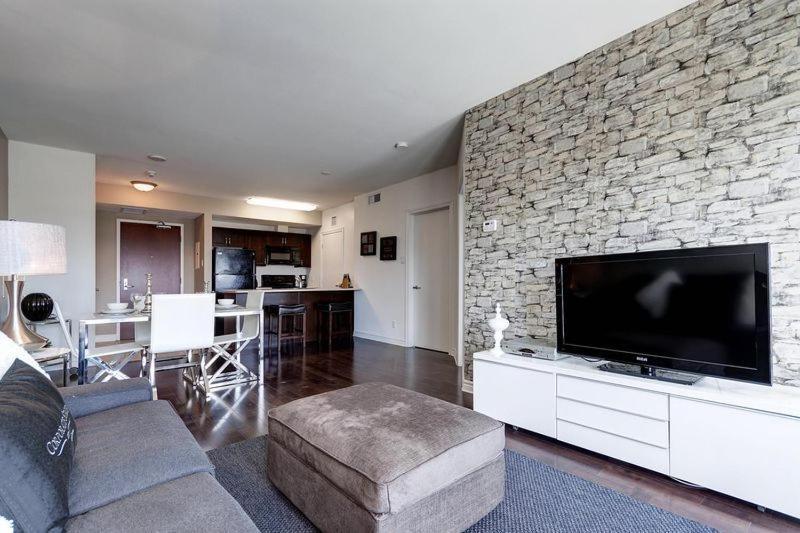 Corporate Stays 50 Laurier Splendid Apartments Оттава Номер фото